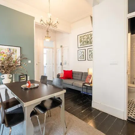 Apartament Boutique With Balcony In Bairro Alto *