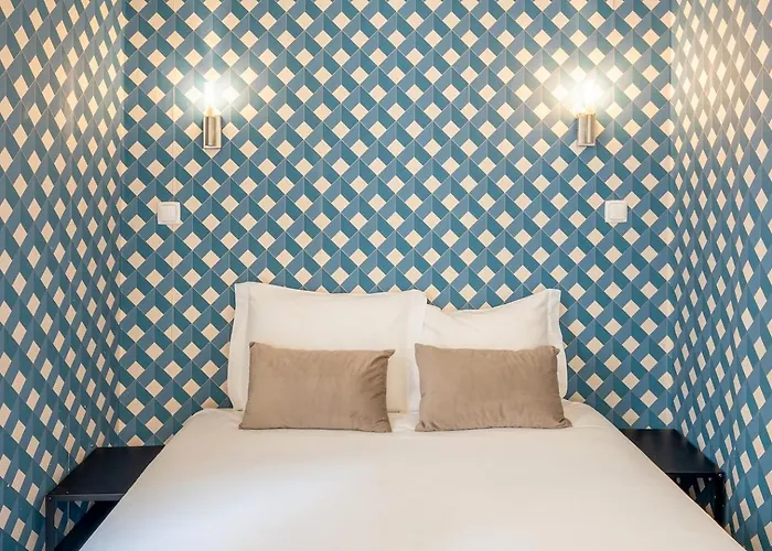 Boutique With Balcony In Bairro Alto Apartament *