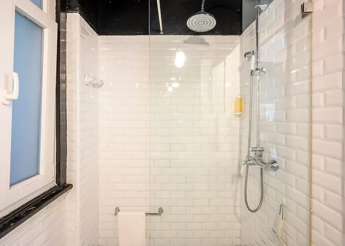 Apartament Boutique With Balcony In Bairro Alto *