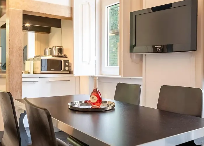 Apartament Boutique With Balcony In Bairro Alto *